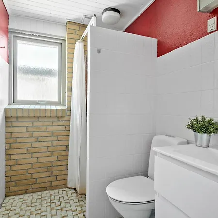 3 Bedroom Pet Friendly Home In Sydals *