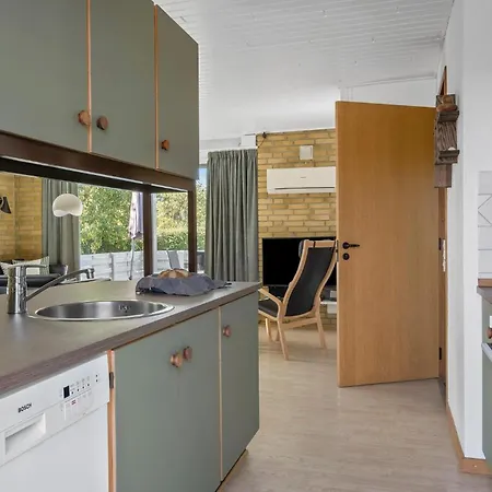 3 Bedroom Pet Friendly Home In Sydals Skovby (Syddanmark)